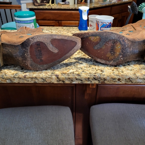 Corral Cutout Design Boots - Picture 5 of 12